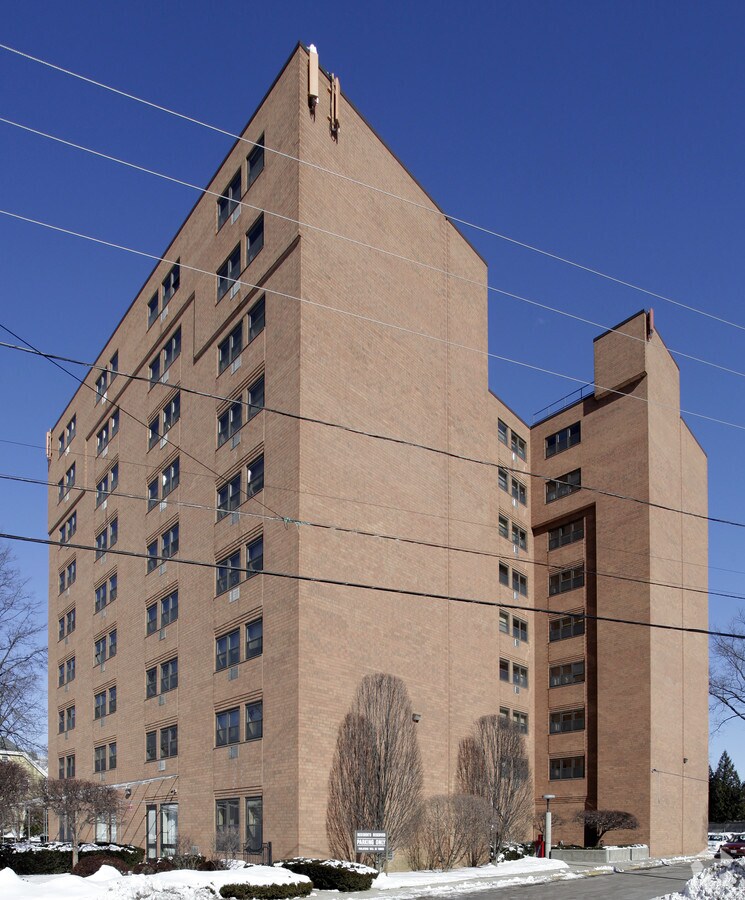Photo - Park West Apartments