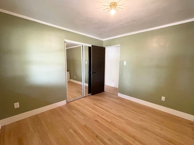 Photo - 4759 Blackburn Rd
