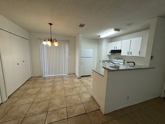 Photo - 8869 Meadow Range St