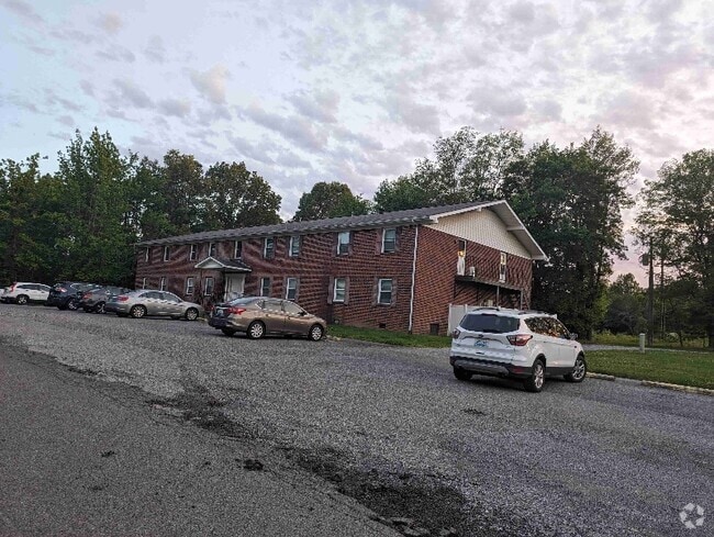 Building Photo - 305 Molloy Ct Rental