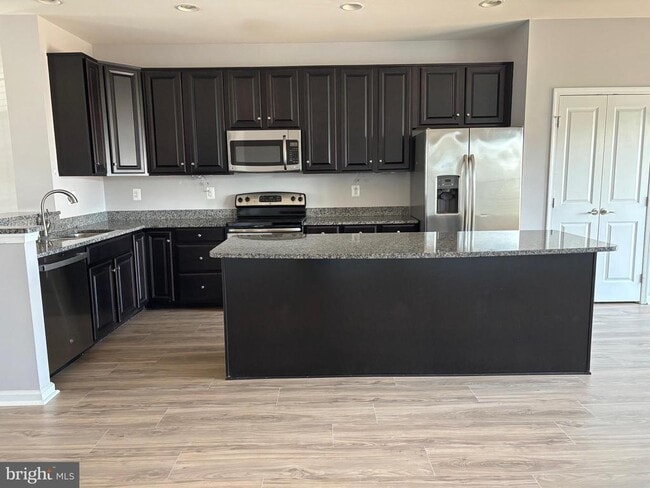 Building Photo - 212 Fiesta Drive