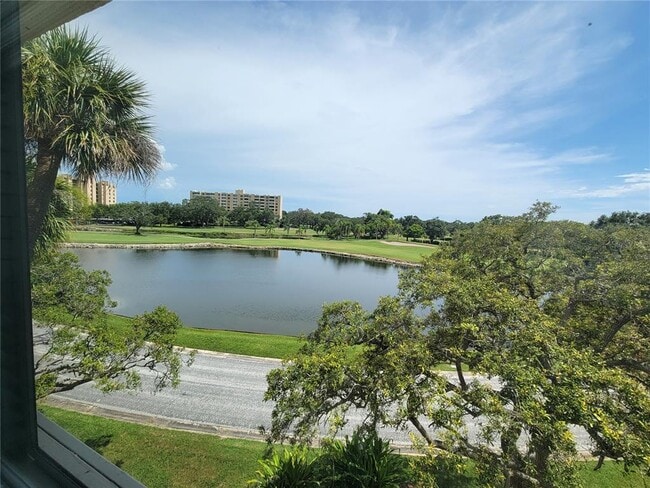 Photo - 2615 Cove Cay Dr Unit 401