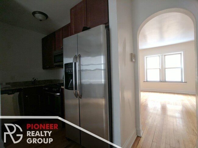 Photo - 2122 W Ainslie St Unit 2106-2N