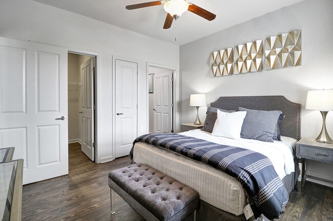 Photo - Landmark Apartments I & II