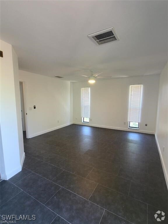 Building Photo - 18200 Phlox Dr Rental