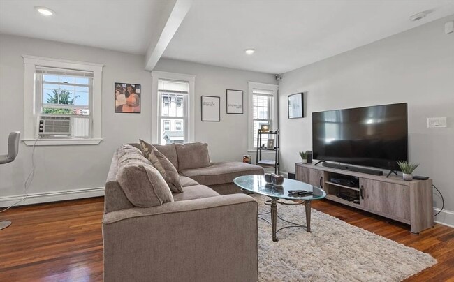Photo - 79 Farrington St Unit 7
