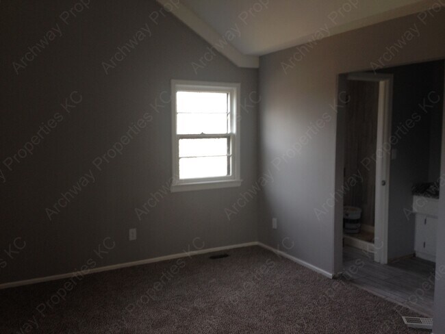 Photo - 14622 W 89th St