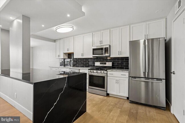 5101 River Rd Unit 1201