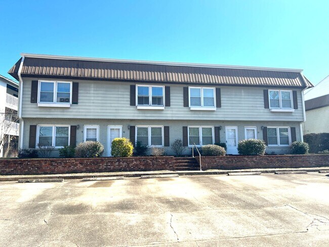 Photo - Two-Bedroom, 1.5 Bath Town Home Located near 48th Av North in Myrtle Beach!