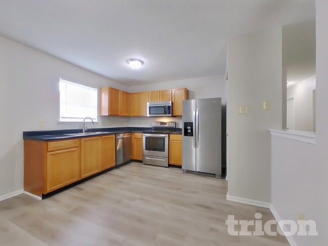 Photo - 1905 Blue Pine Ln