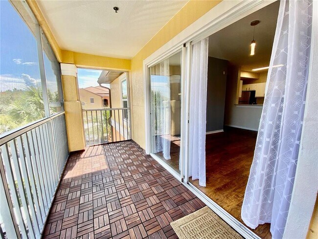 5467 Vineland Rd Unit 6301