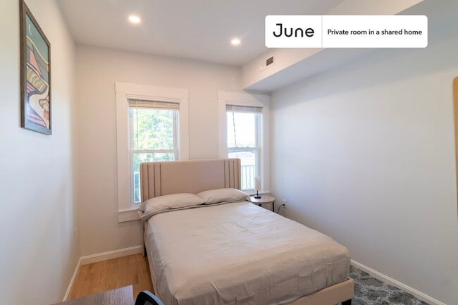 Photo - Room in Shared 3 bed/2 bath home Unidad A