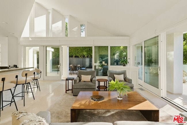 Photo - 9150 Warbler Way