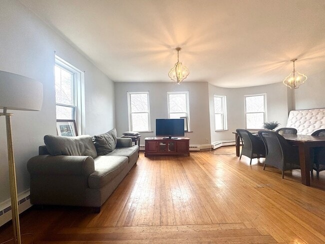 Photo - 260 Aspinwall Ave Unit 2