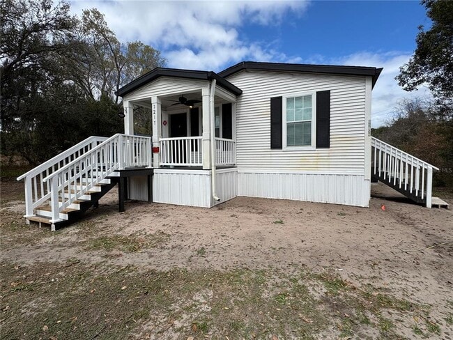 Building Photo - 3217 Old Tampa Hwy