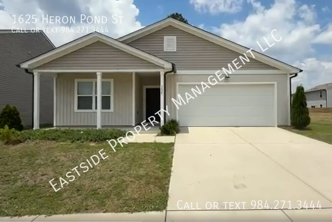 Building Photo - 1625 Heron Pond St