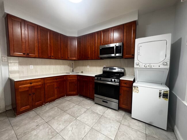 Photo - 290 Fulton Ave Rental