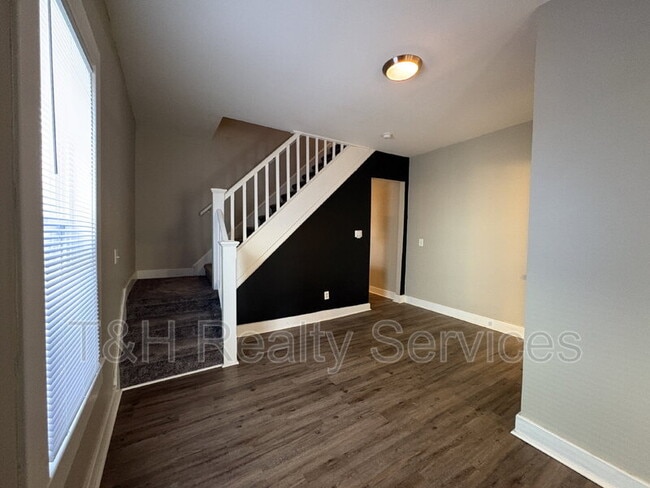 Photo - 635 Jefferson Ave