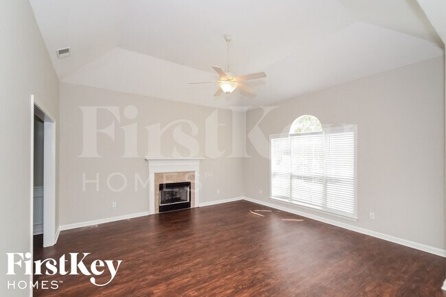 Photo - 5749 Marchester Cir