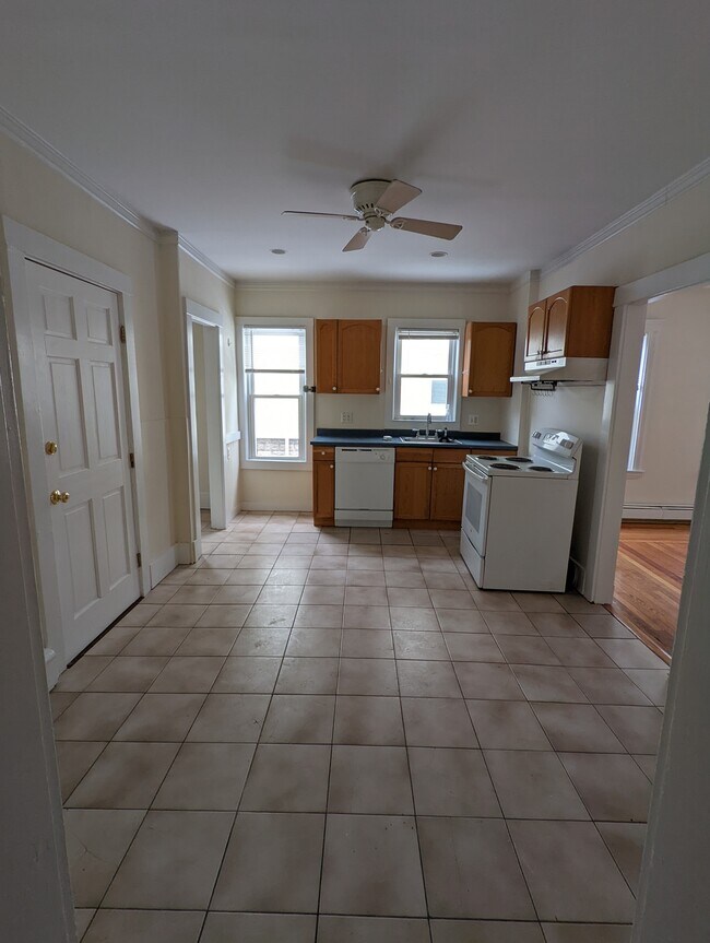 Photo - 15 Egerton Rd Unit 1R