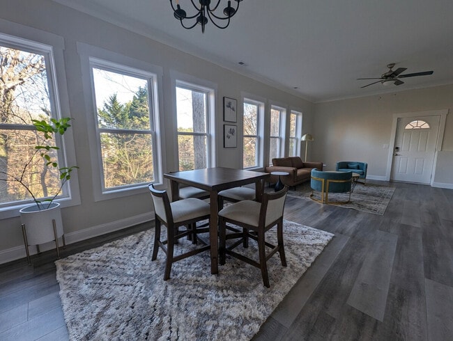 Photo - 901 Sunny Meadows Ln Unit ID1047360P