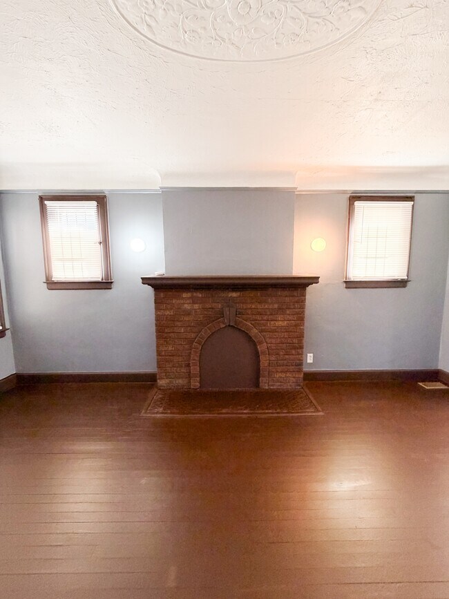 Photo - 9241 Boleyn St