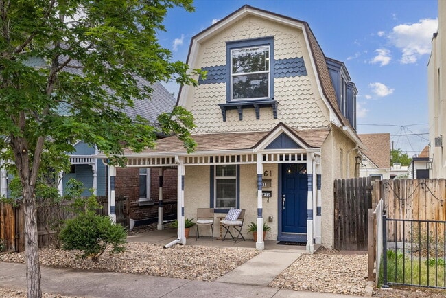 Building Photo - 3BR/2BA Wonderfully Updated Single Family Home---JUST GORGEOUS! GAS, ELECTRIC, WATER, SEWER and ...