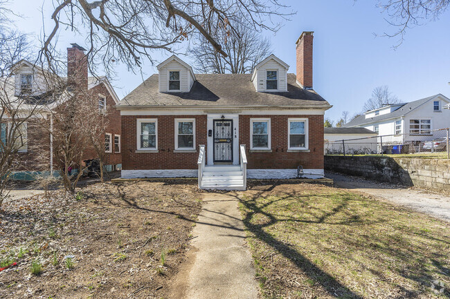 Building Photo - 418 Morrison Ave Rental