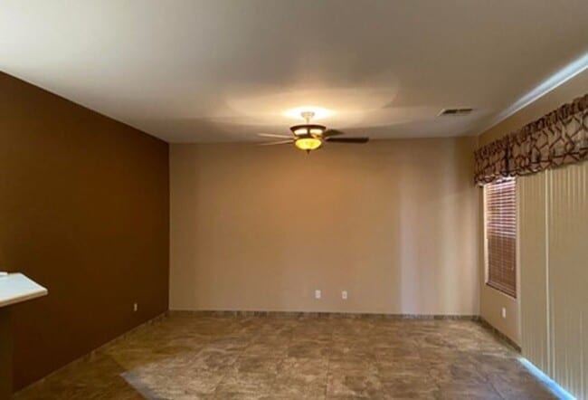 Photo - 3 Bedroom, 2 Bath Home Available 09/06/25!