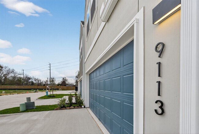 Photo - 9113 Highland Northern Wy