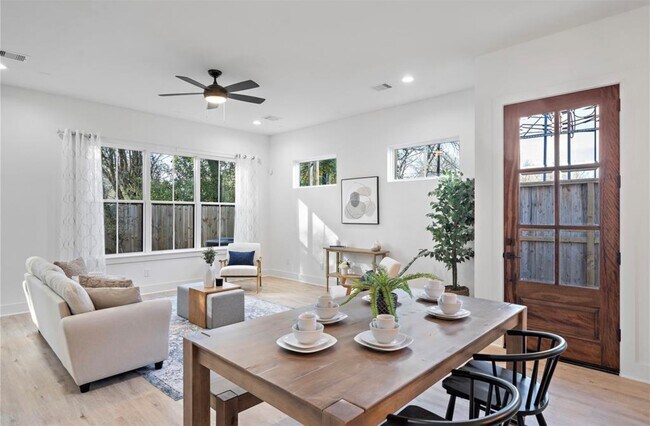 Photo - 6404 Highland Pine Ln