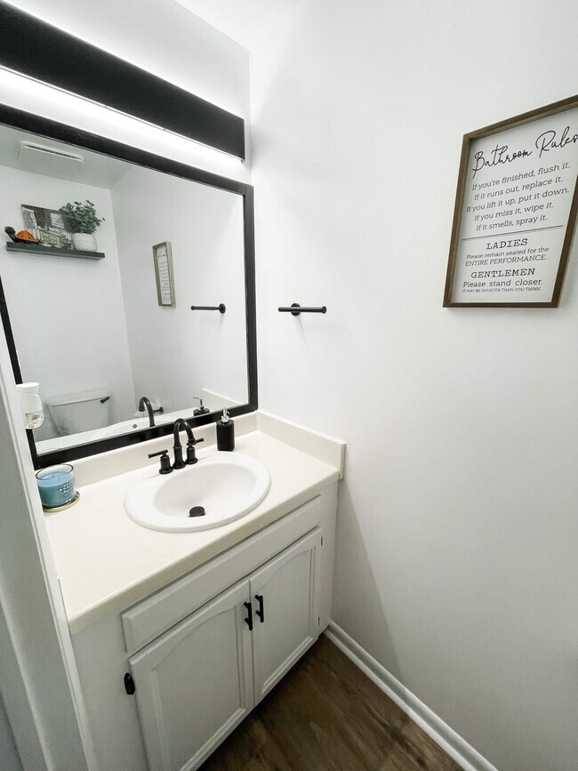 Photo - 604 Briar Ct