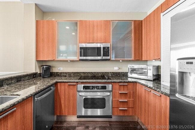 2650 Lake Shore Dr Unit 2403