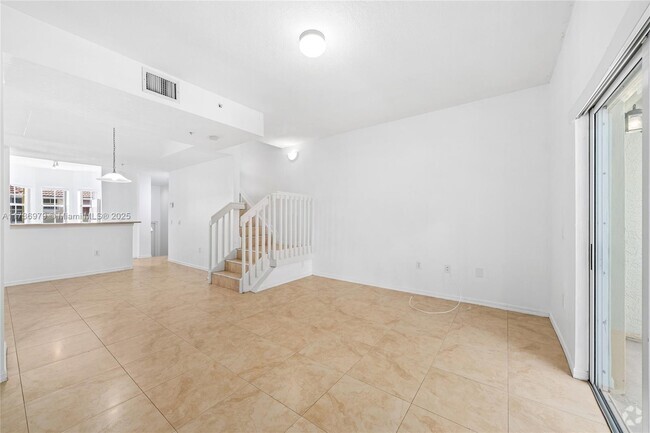 Building Photo - 742 NE 90th St Rental