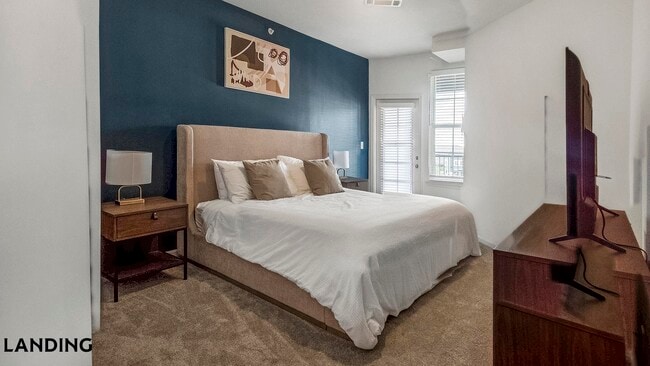 Photo - 599 Tapestry Lp Unit 06-312