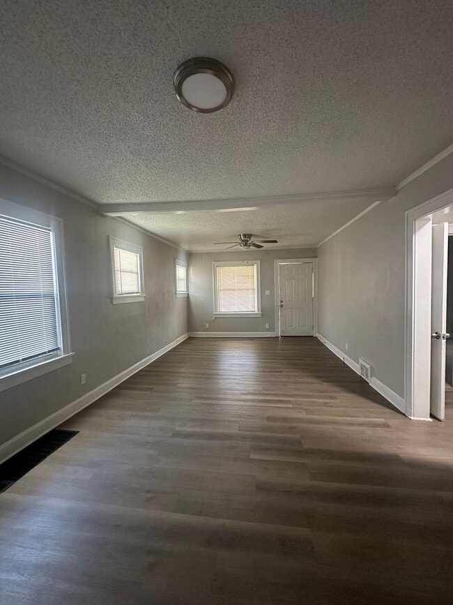 Photo - Cute Midtown 3 Bedroom Home For Rent!