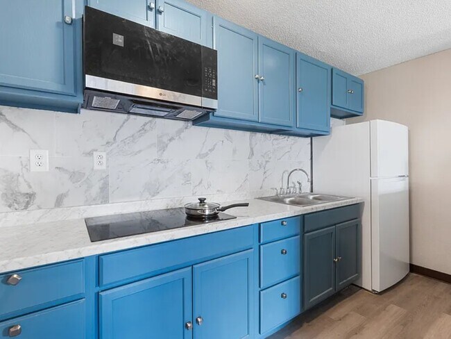 Temporary - 1400 W Tunnel Blvd