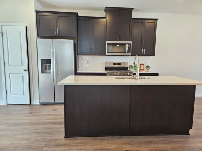 Photo - 112 Abramo Victor Dr