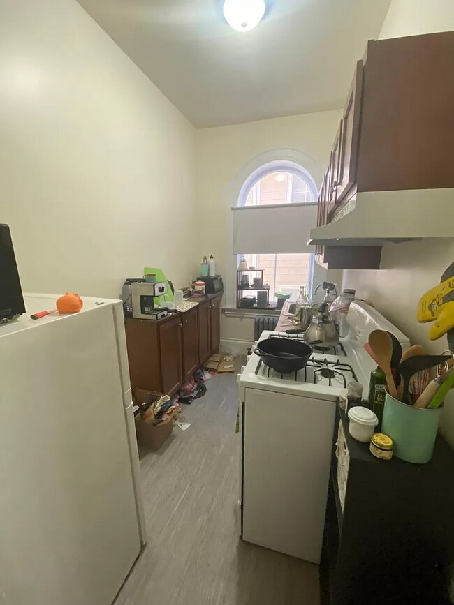 2 Ware St