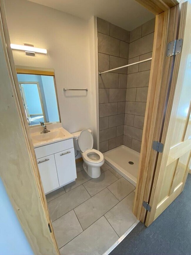 Photo - 2BD/1BA In Richmond Unit Apt 207