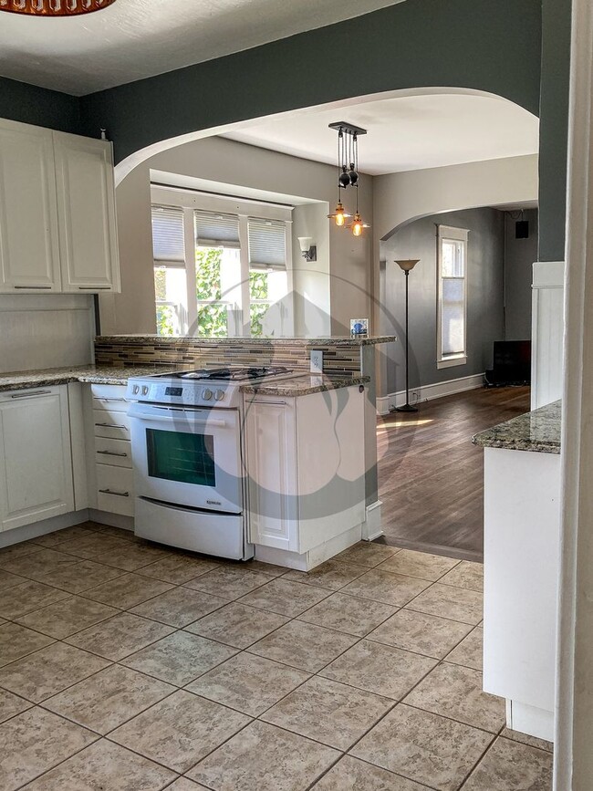 Photo - Single Level House - Ready for you to call Home!!