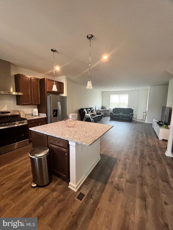 Photo - 608 Cherryview Dr