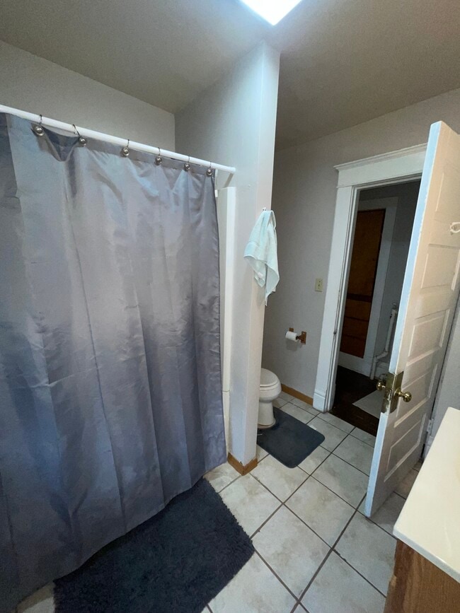 Photo - 426 W 8th St