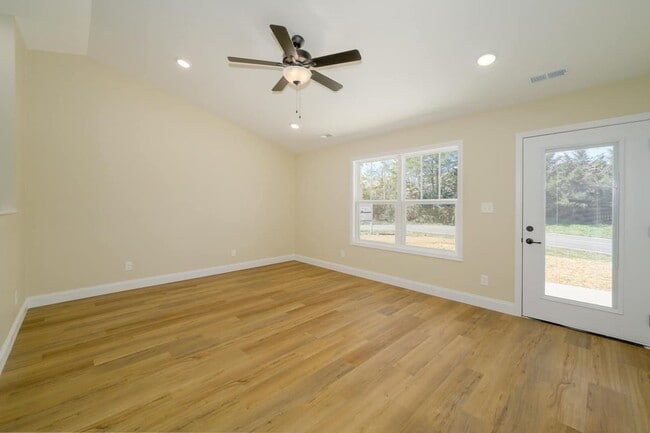 Photo - 3301 Bethpage Wy