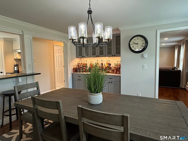 167 Hopmeadow Rd