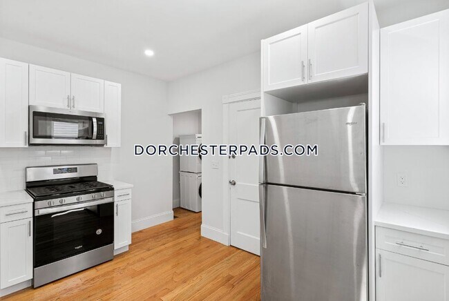 Photo - 68 Bakersfield St Unit 2