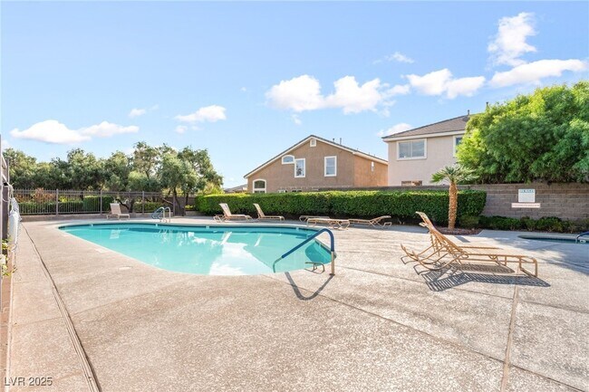 Photo - 912 Siena Hills Ln