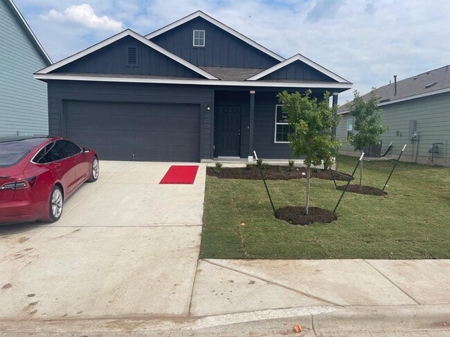 Building Photo - 502 Thunderstorm Ave