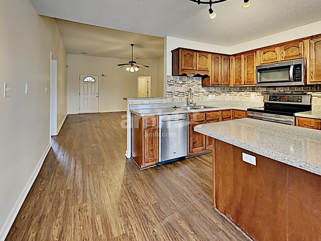 Photo - 4082 Colton Dr