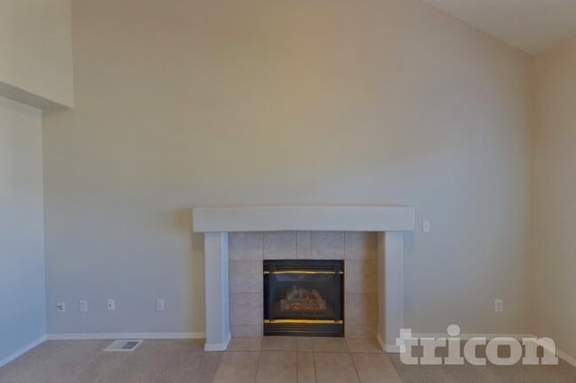 Photo - 656 Golden Eagle Dr